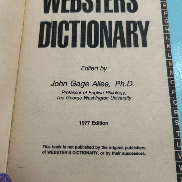 Vintage Websters Dictionary - Picture 2 of 3
